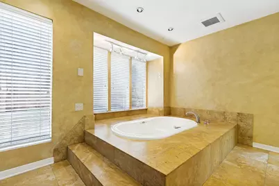 10115 Chesterton Drive, Dallas, TX 75238 - Photo 24