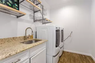 11712 Forest Ct, Dallas, TX 75230 - Photo 8