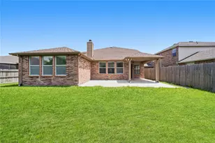 1011 Castroville Dr, Forney, TX 75126 - Photo 32