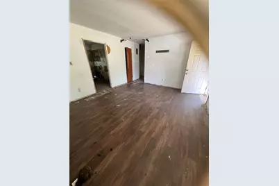 2447 E Pentagon Parkway, Dallas, TX 75241 - Photo 2