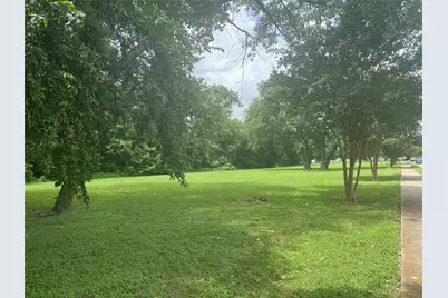 2447 E Pentagon Parkway, Dallas, TX 75241 - Photo 10
