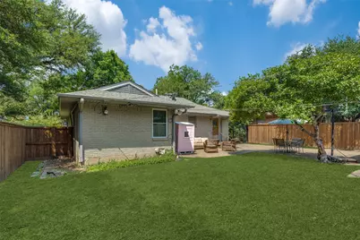9222 Livenshire Drive, Dallas, TX 75238 - Photo 16