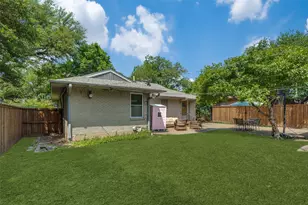 9222 Livenshire Dr, Dallas, TX 75238 - Photo 16
