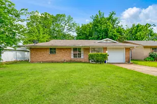 2250 Bella Vista Dr, Paris, TX 75460 - Photo 1