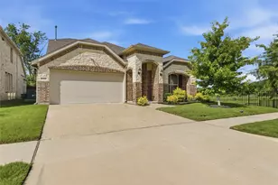 5325 Riverwalk Pkwy, Garland, TX 75040 - Photo 2