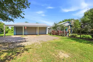 702 Noonday Rd, Chandler, TX 75758 - Photo 30
