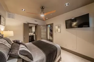 6350 Oriole Dr, Dallas, TX 75209 - Photo 18