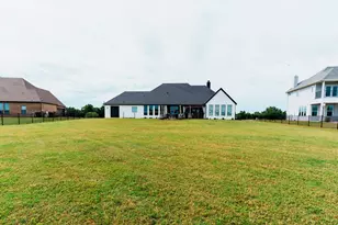 1753 Laguna Bay S, Pelican Bay, TX 76020 - Photo 36