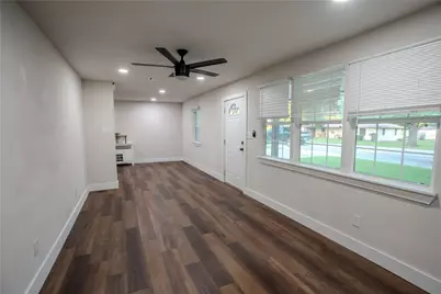 503 E Roosevelt Avenue, Whitney, TX 76692 - Photo 2