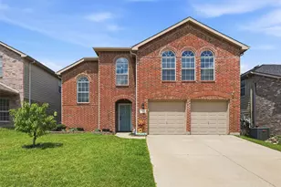 14037 Fontana Rd, Fort Worth, TX 76262 - Photo 2