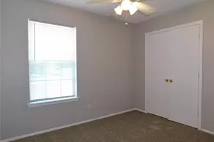 1401 Noble St, Denton, TX 76209 - Photo 16