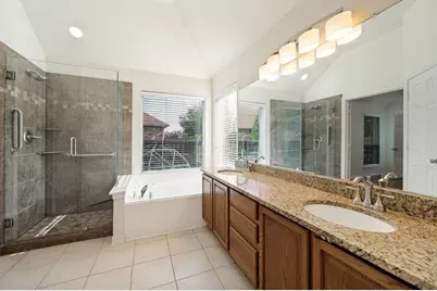 7498 Ravenhill Drive, Frisco, TX 75035 - Photo 12