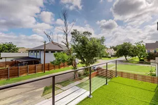 3946 N Cresthaven Rd, Dallas, TX 75209 - Photo 32