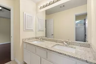 2633 Shadow Hill Ln, Plano, TX 75093 - Photo 32