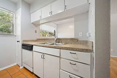 4211 Holland Avenue #105, Dallas, TX 75219 - Photo 14