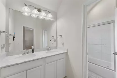 3507 Hathaway Court, Irving, TX 75062 - Photo 30