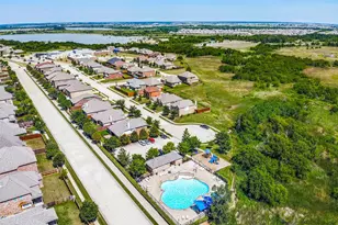 2624 Costa Mesa Dr, Little Elm, TX 75068 - Photo 2