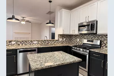 1184 Courtney Lane, Lewisville, TX 75077 - Photo 10