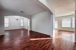 1184 Courtney Ln, Lewisville, TX 75077 - Photo 6