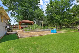 2 Mountain Climb Rd, Sherman, TX 75092 - Photo 38