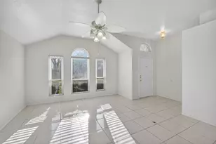 7016 Snowivy Ct, Arlington, TX 76001 - Photo 2