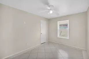 7016 Snowivy Ct, Arlington, TX 76001 - Photo 12