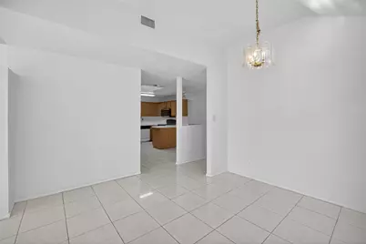 7016 Snowivy Court, Arlington, TX 76001 - Photo 8