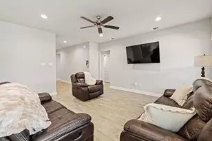 1202 Cyprus Ln, Cedar Hill, TX 75104 - Photo 4