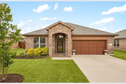 1720 Cross Creek Lane, Cleburne, TX 76033 - Photo 4