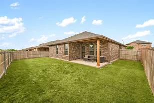 1720 Cross Creek Ln, Cleburne, TX 76033 - Photo 48