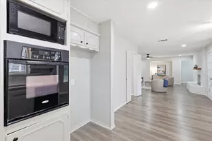 7304 Camelot Rd, Fort Worth, TX 76134 - Photo 10