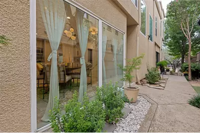 2509 Welborn Street #C, Dallas, TX 75219 - Photo 2