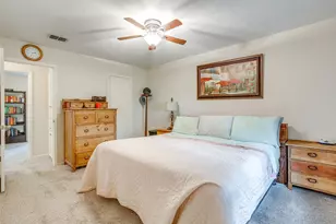 721 NW Wood St, Burleson, TX 76028 - Photo 20