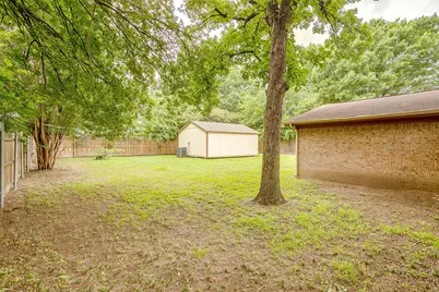 721 NW Wood Street, Burleson, TX 76028 - Photo 24