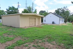 315 E Orville St, Wills Point, TX 75169 - Photo 26