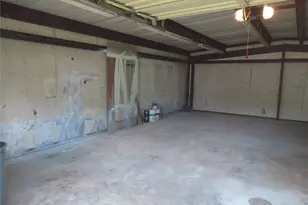 315 E Orville St, Wills Point, TX 75169 - Photo 24