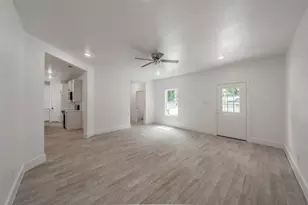 4526 Kolloch Dr, Dallas, TX 75216 - Photo 4