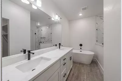 4526 Kolloch Drive, Dallas, TX 75216 - Photo 20
