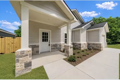 4526 Kolloch Drive, Dallas, TX 75216 - Photo 2