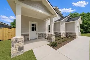 4526 Kolloch Dr, Dallas, TX 75216 - Photo 2