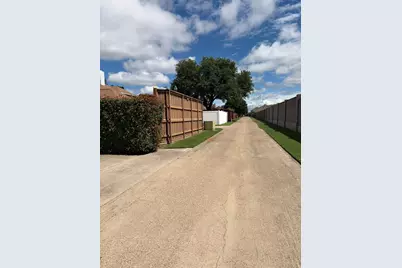 2306 Norwich Drive, Carrollton, TX 75006 - Photo 22