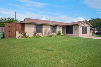 5409 Queens Court, Lake Dallas, TX 75065 - Photo 1