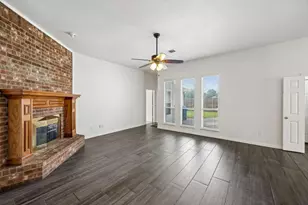 3725 Rosewood Ln, Sachse, TX 75048 - Photo 2
