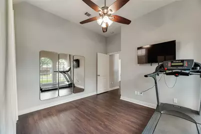 6802 Lochmoor Lane, Garland, TX 75044 - Photo 32