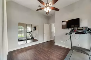 6802 Lochmoor Ln, Garland, TX 75044 - Photo 32