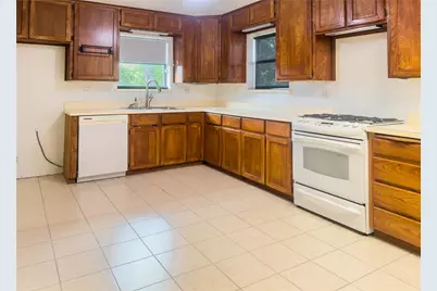 1102 NE 23rd Street, Mineral Wells, TX 76067 - Photo 22