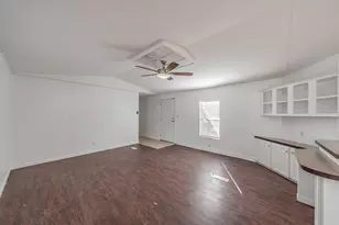 419 Wood River Rd, Millsap, TX 76066 - Photo 8