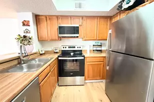 2312 Balsam Dr, Arlington, TX 76006 - Photo 8