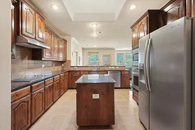 320 Gotland Drive, Grand Prairie, TX 75052 - Photo 12