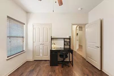 320 Gotland Drive, Grand Prairie, TX 75052 - Photo 10